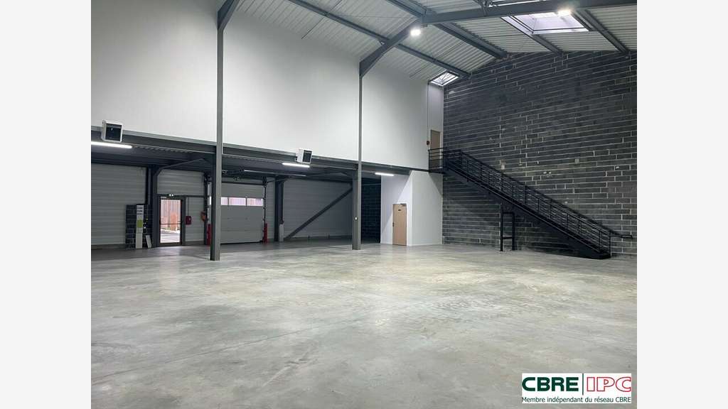 Location locaux d'activités neufs 500m² à Pau Nord