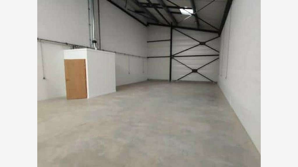 A louer ateliers neufs de 150 à 160m² à Pavilly