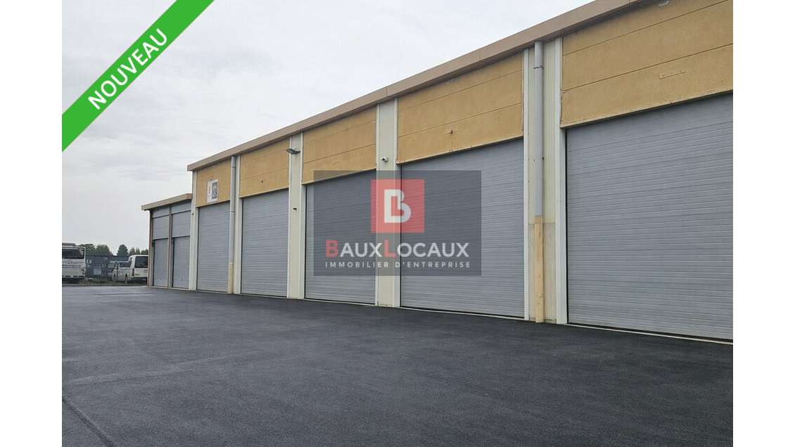 Loue local d'activité 307m² à Pernes les Fontaines