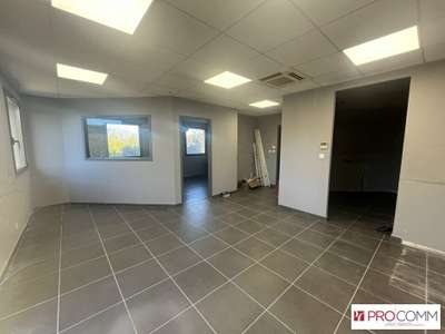 Local professionnel à louer à Pernes-les-Fontaines
