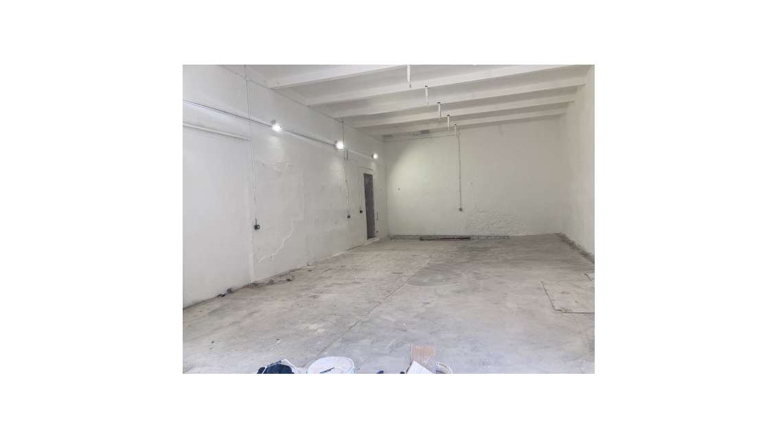 A louer entrepôt de 240m² en Pyrénées Orientales