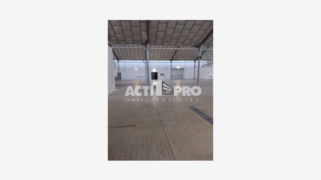 À louer entrepôt 1000m² à Perpignan