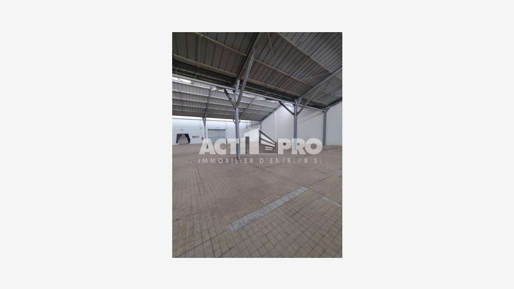 À louer entrepôt 1000m² à Perpignan