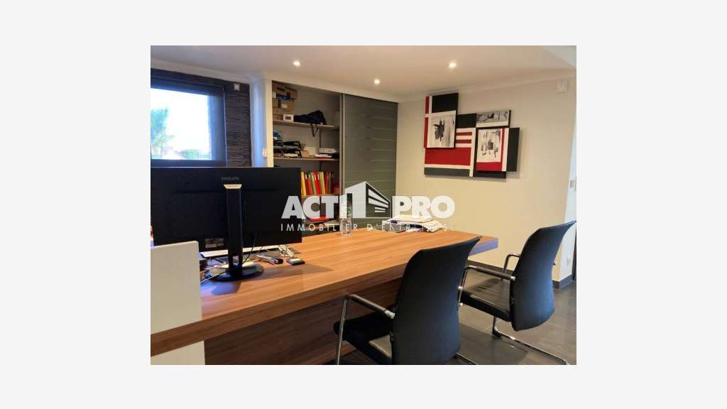 Loue local d'activité 205m² Villeneuve-De-La-Raho