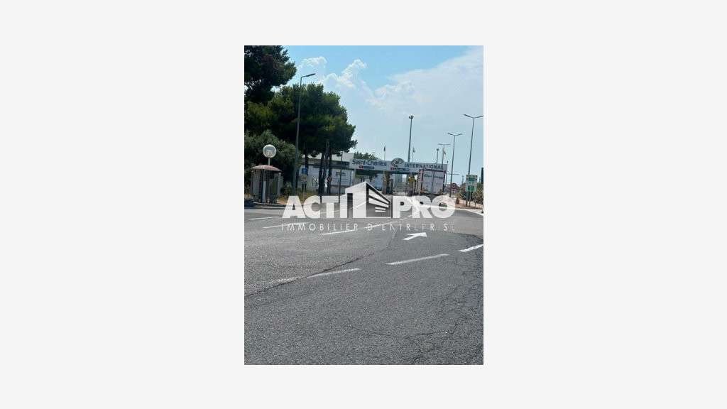 À louer entrepôt 3200m² Perpignan Zone St Charles