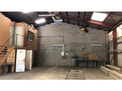 Location Locaux d'activités - Entrepôts à Perpignan