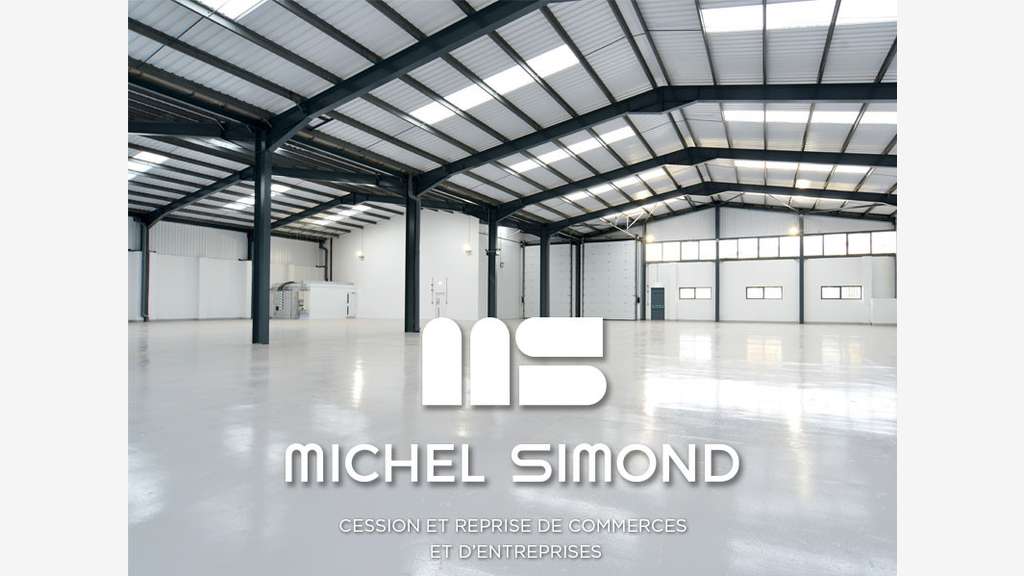 A louer local d'activité 2100m² à Perpignan Ouest
