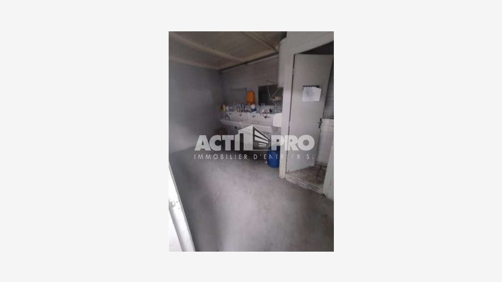 À louer entrepôt de 750 m² à Perpignan