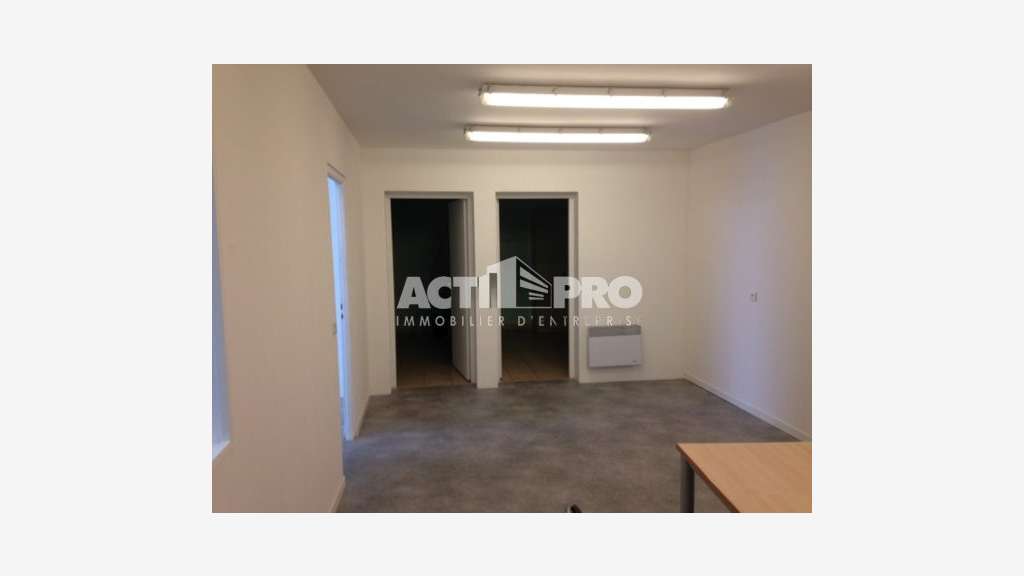 À louer local d'activité 340m² Perpignan