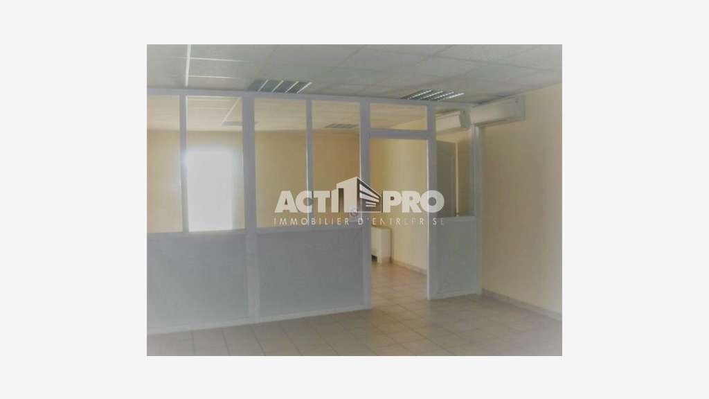 À louer local d'activité 340m² Perpignan
