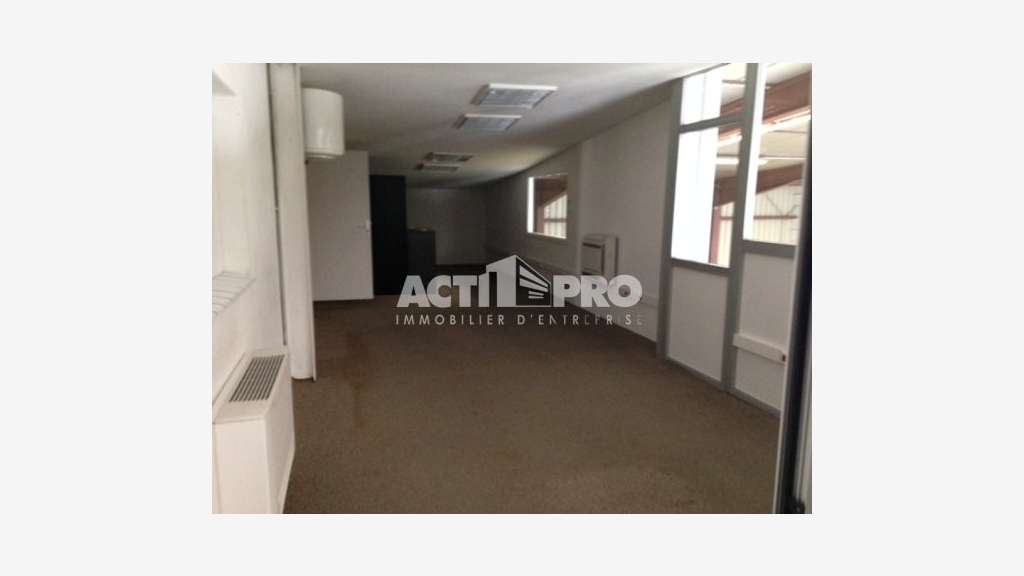 À louer local d'activité 340m² Perpignan
