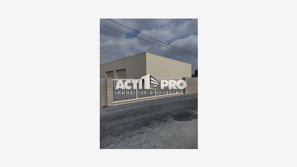 À louer entrepôt neuf de 200m² Perpignan Polygone