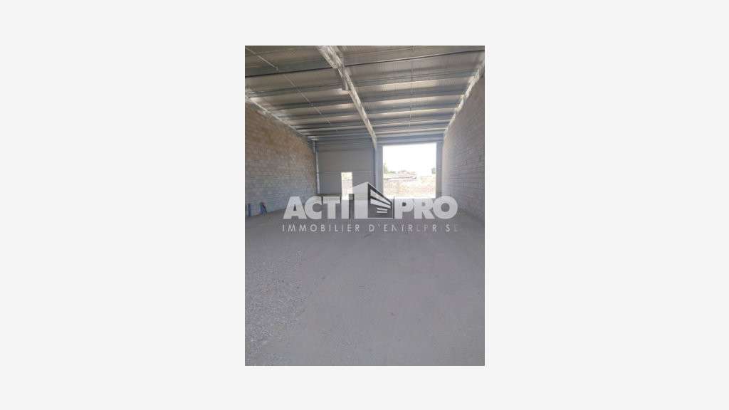 À louer entrepôt neuf de 200m² Perpignan Polygone