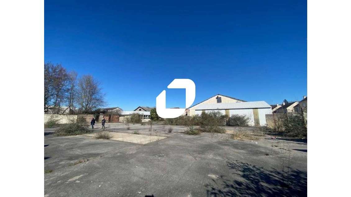 A louer Local d'activité 1200m² Persan