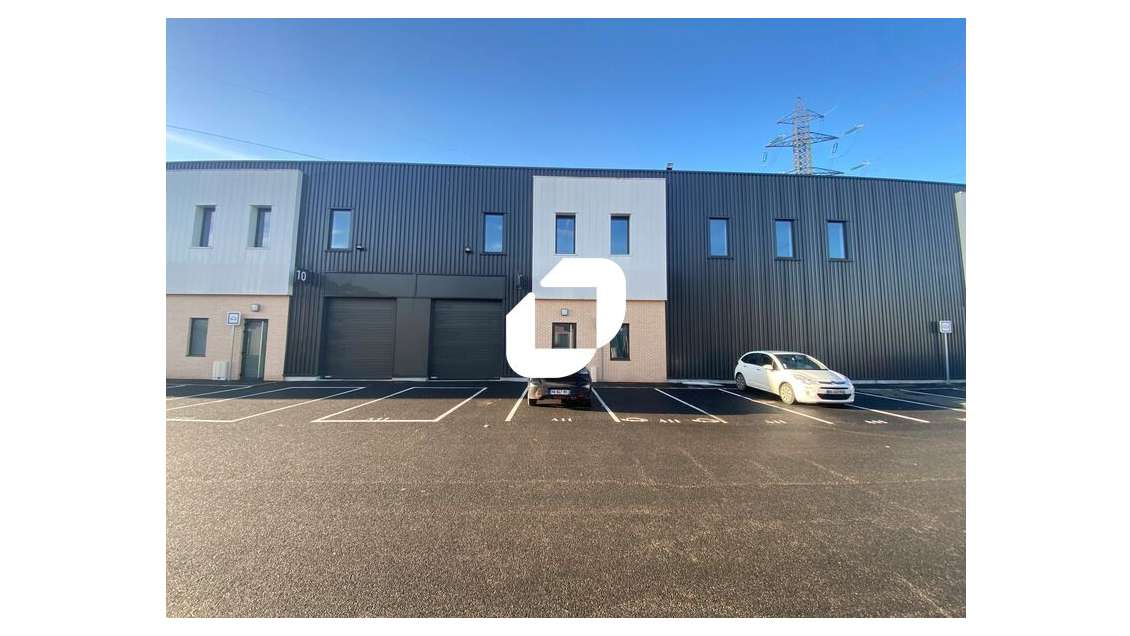 A louer Local d'activité 208m² Persan