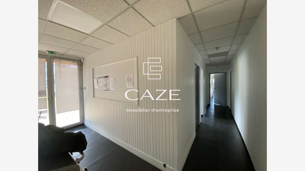 A louer bâtiment indépendant proche rocade Pessac