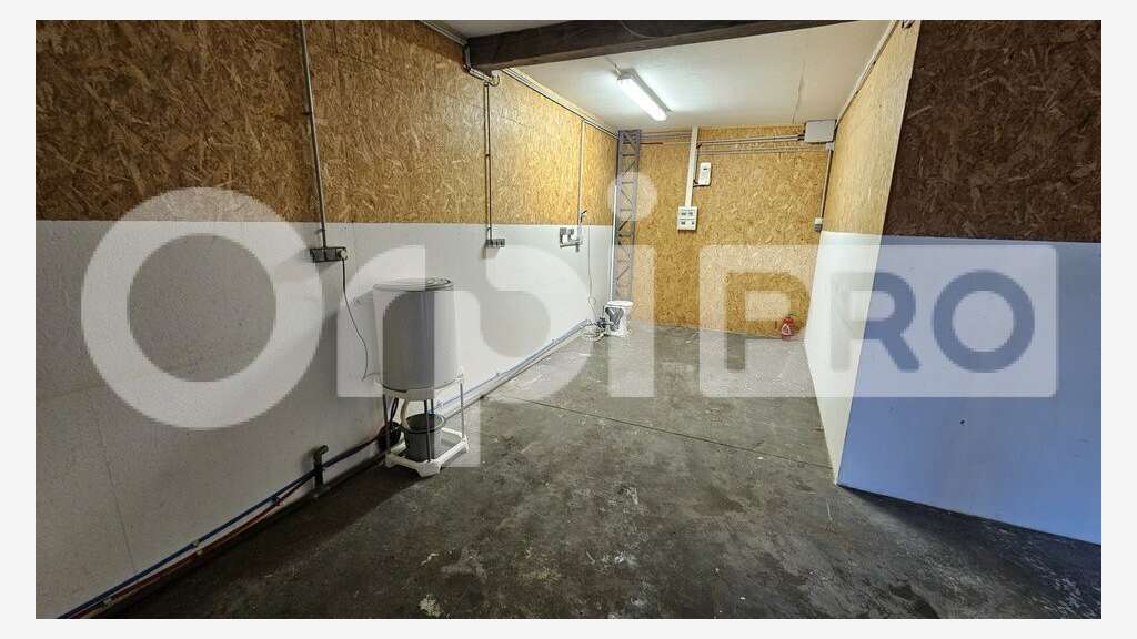 Entrepôt 30m² à louer à Pessac