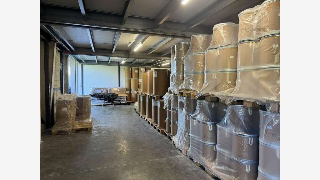 Entrepôt de 200m² à louer à Pessac