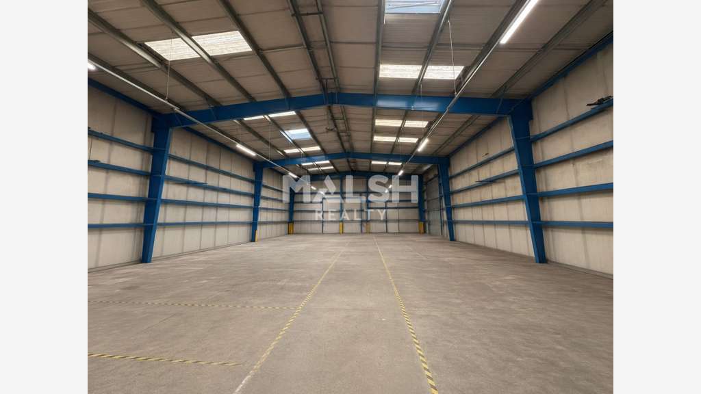 Location bâtiment d'activités 675m² Pierre-Bénite
