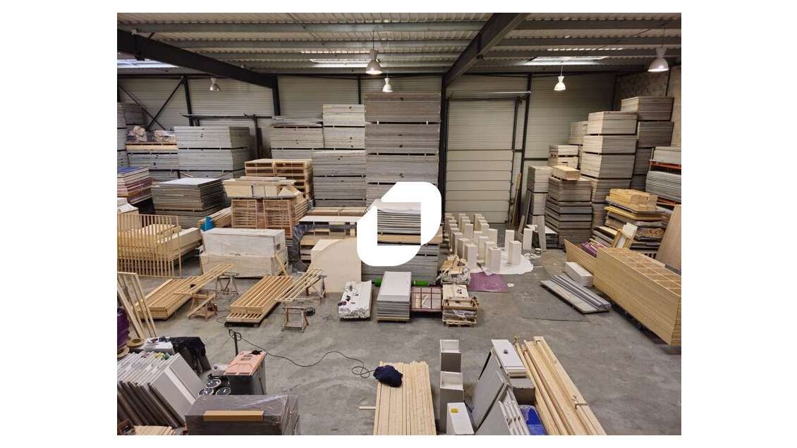 A louer Local d'activité 1330m² Saint denis