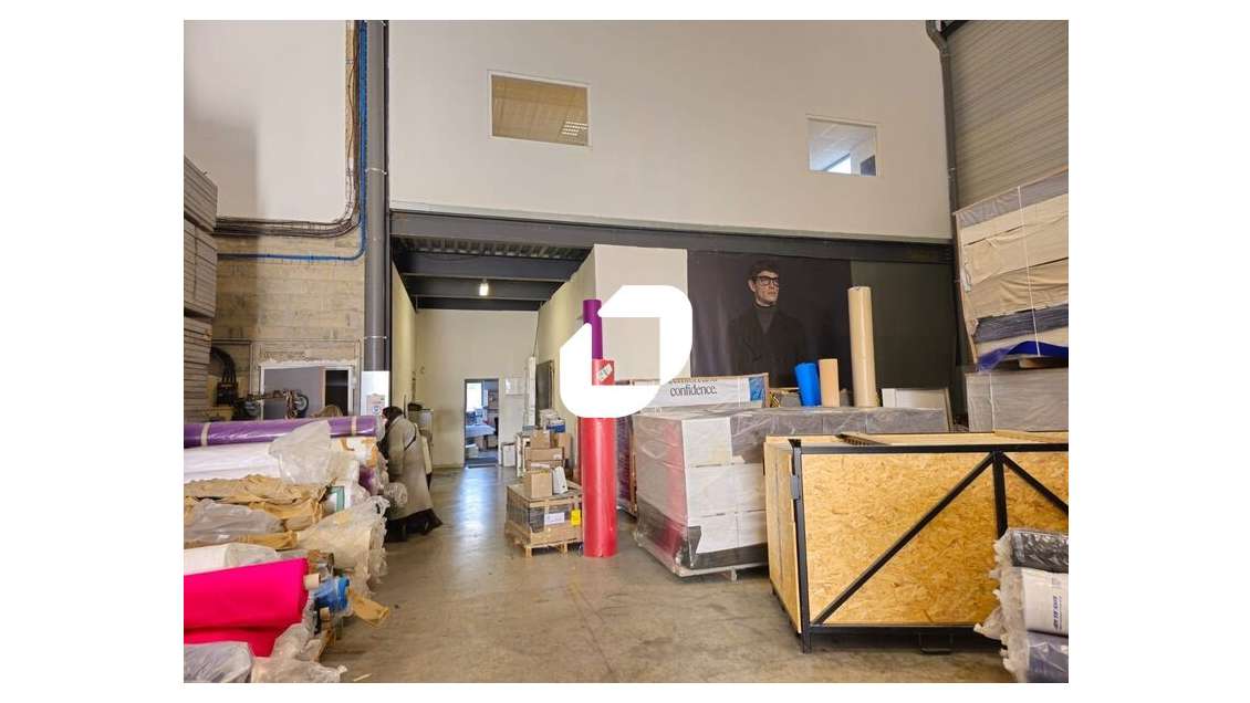 A louer Local d'activité 375m² Saint denis