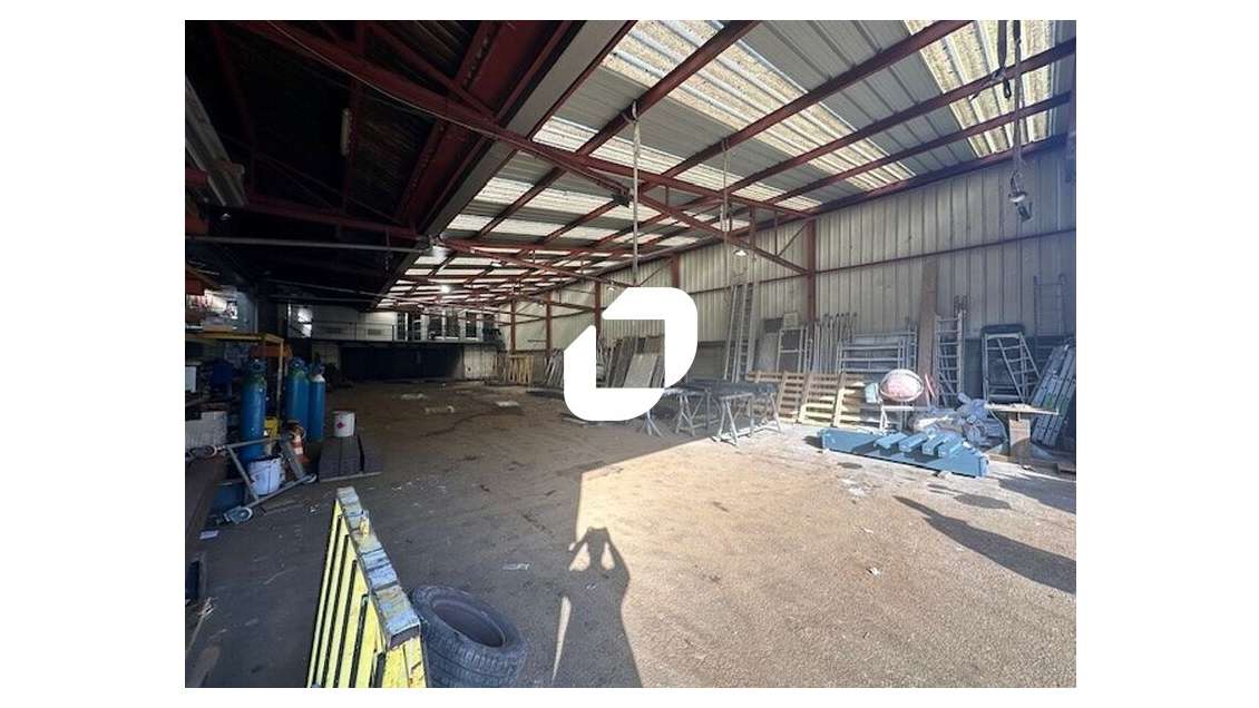 A louer Local d'activité 665m² Saint denis