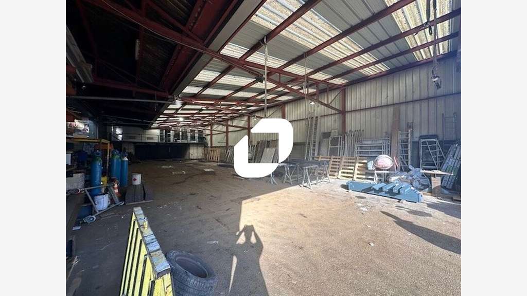 A louer Local d'activité 665m² Saint denis