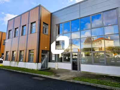 A louer Local d'activité 2115m² Saint denis