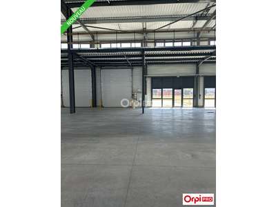 Location Locaux d'activités - Entrepôts à Pierrelatte