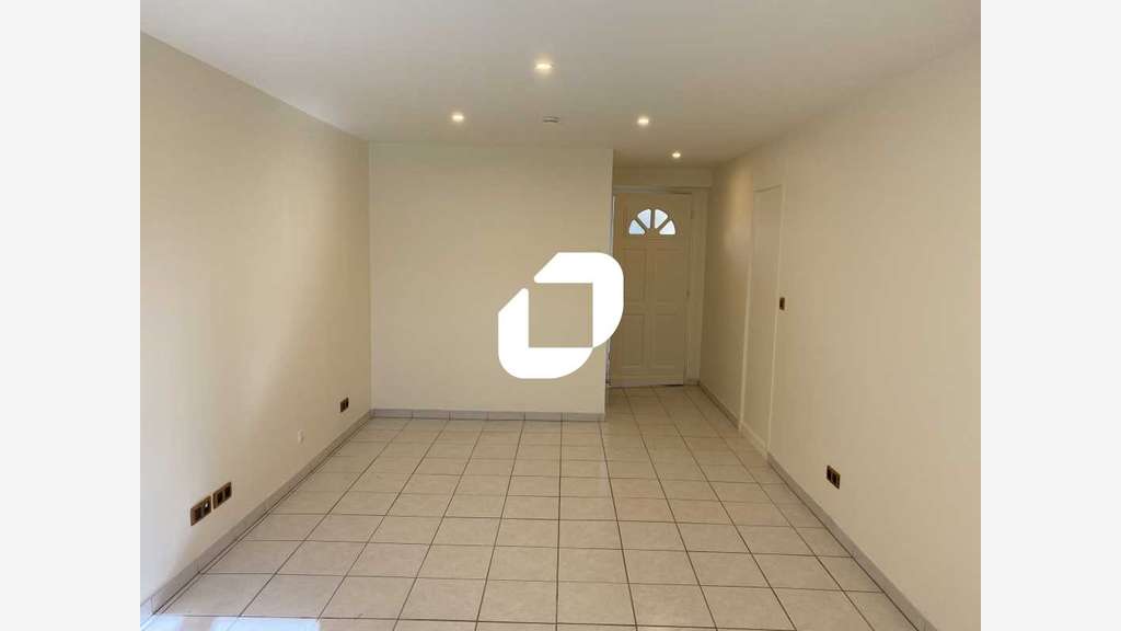 A louer Local d'activité 129m² Pierrelaye