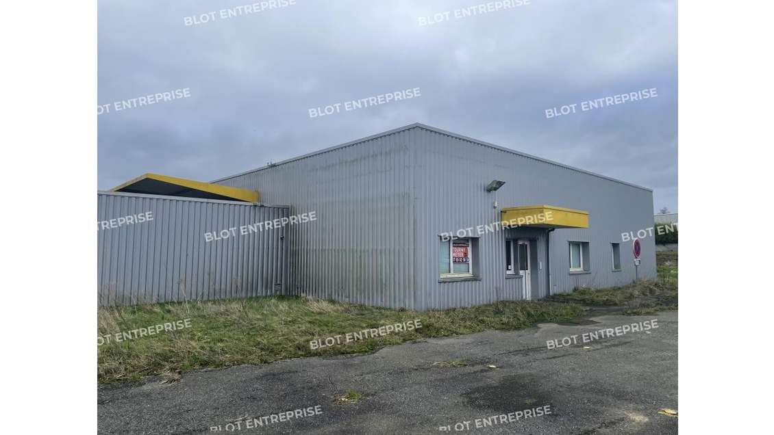 A louer local d'activités 230m² à Plabennec