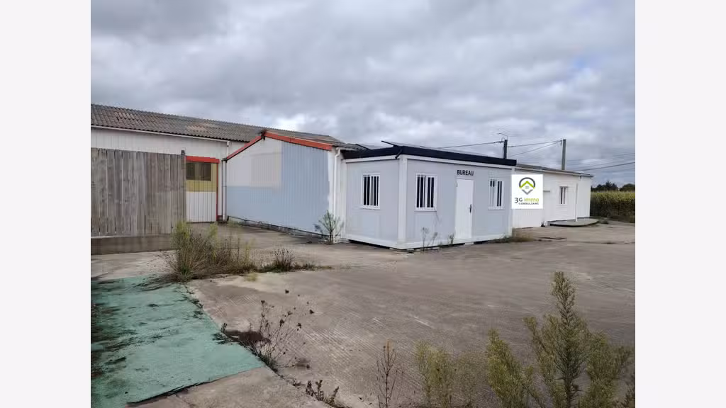 A louer hangar bureau de 436m² en zi à Plabennec