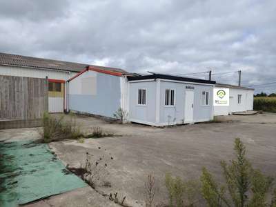 A louer hangar bureau de 436m² en zi à Plabennec