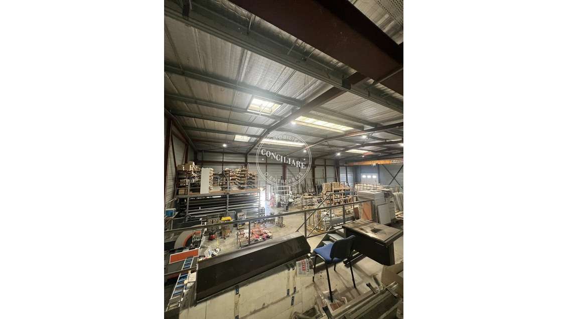 Local 1250m² à louer à Plaisance-du-Touch