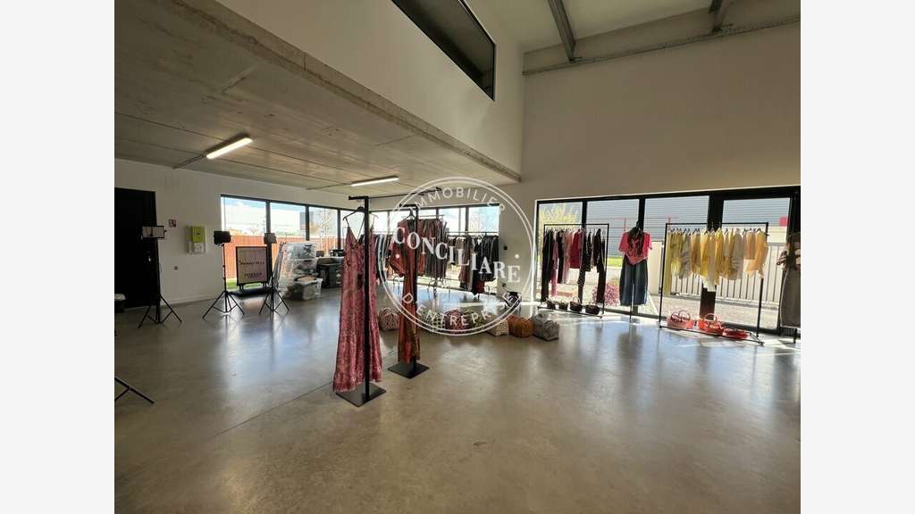 Local d'activités 280m² à louer Plaisance-du-Touch