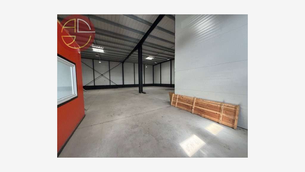 A louer entrepôt 255m² à Plaisance-du-Touch