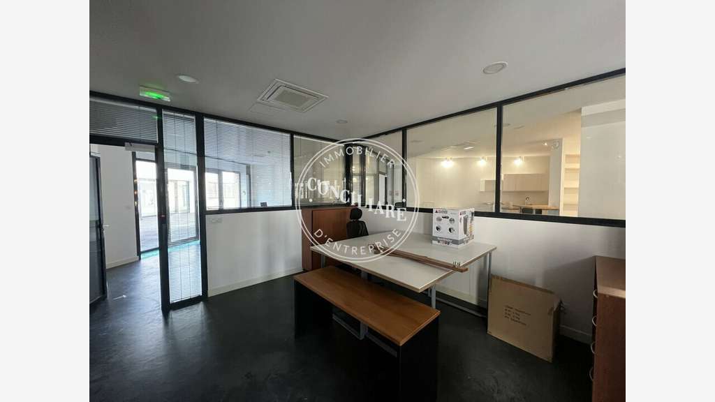 Loue local professionnel 190m² Plaisance-du-Touch
