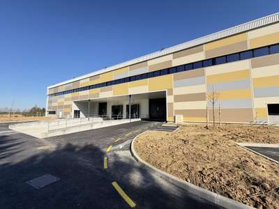 Loue cellules d'activités bureaux 1586m² à Plaisir