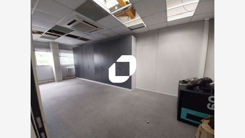 A louer Local d'activité 686m² Plaisir