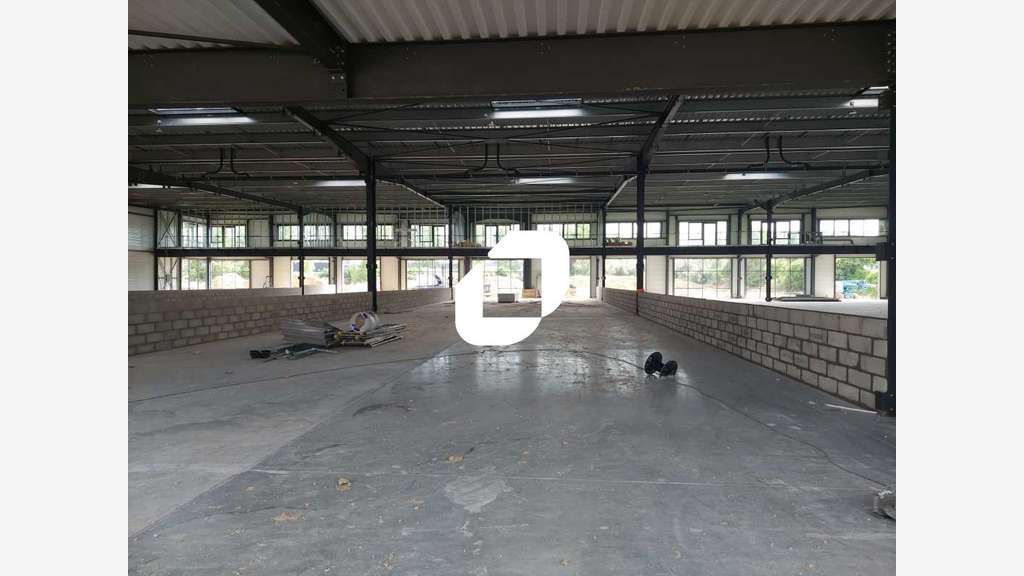 A louer Local d'activité 384m² Plaisir