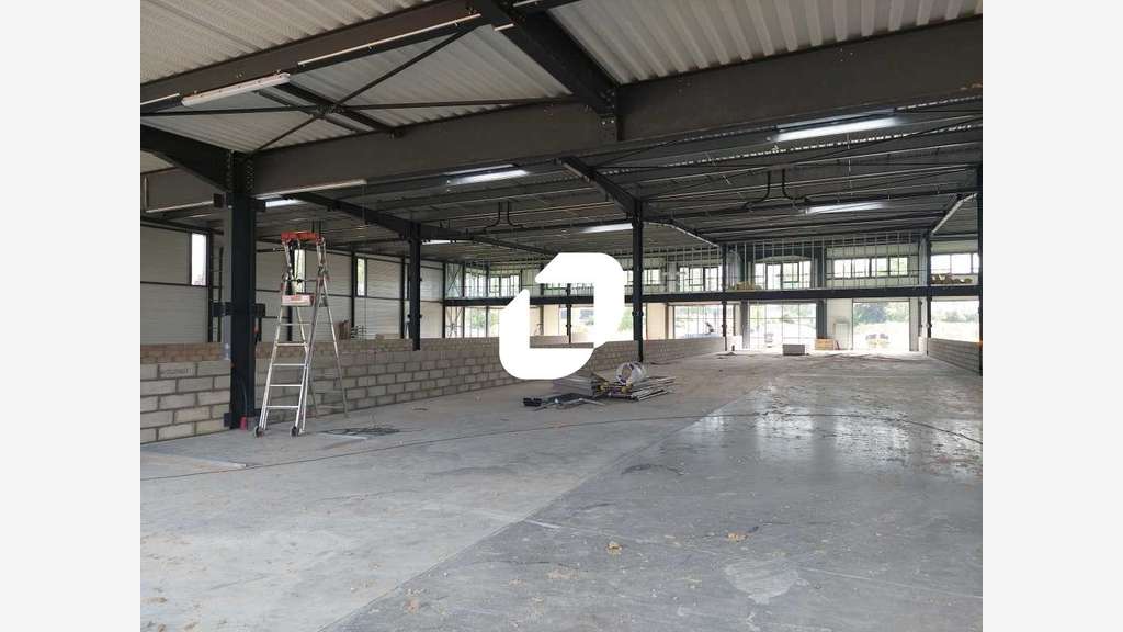 A louer Local d'activité 774m² Plaisir