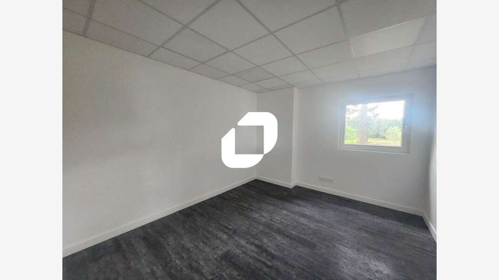 A louer Local d'activité 185m² Plaisir