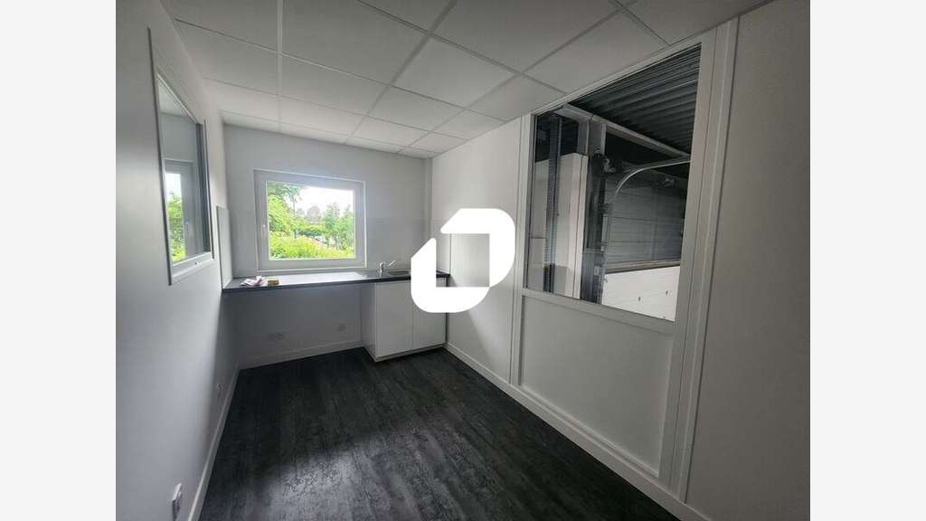 A louer Local d'activité 185m² Plaisir