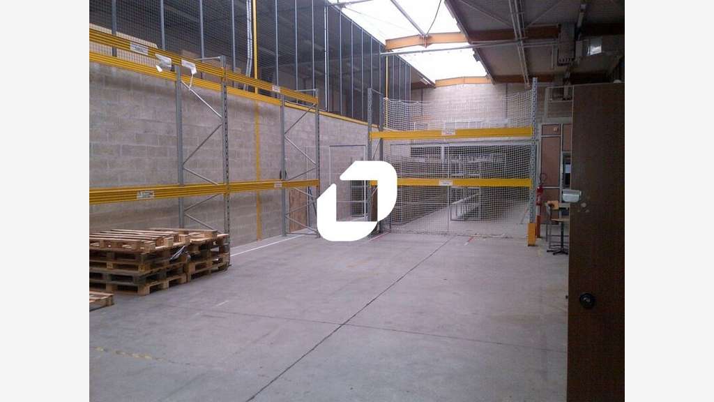 A louer Local d'activité 521m² Plaisir