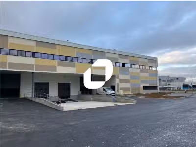 A louer Local d'activité 6158m² Plaisir