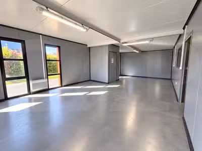 À LOUER – LOCAL D'ACTIVITÉ DE 280 M² À PLÉDRAN. PR