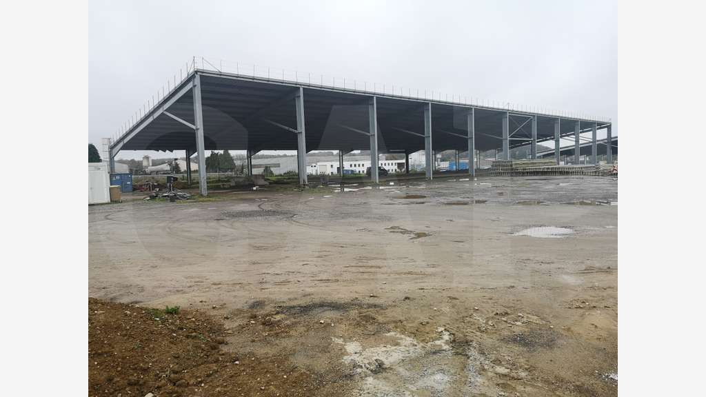 AV /AL 3 bâtiments de 3000m² secteur Plémet
