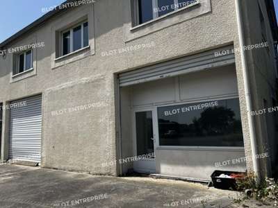 Location Locaux d'activités - Entrepôts à Plérin