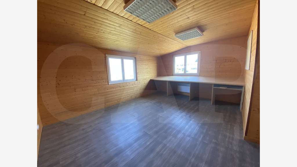 A louer local d’activité bureaux de 550m² à Plérin