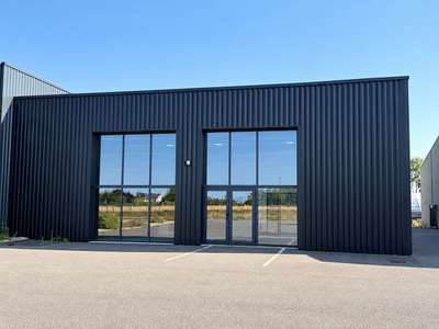 Local d'activités 320 m² Plérin - Visibilité RN12